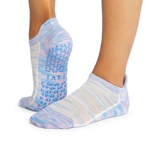 Tavi Noir Grip Socks Savvy Breeze Aura 2 Pairs Women's Socks Size Large NWT